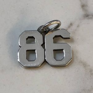 #86 Ivy League James Avery Charm